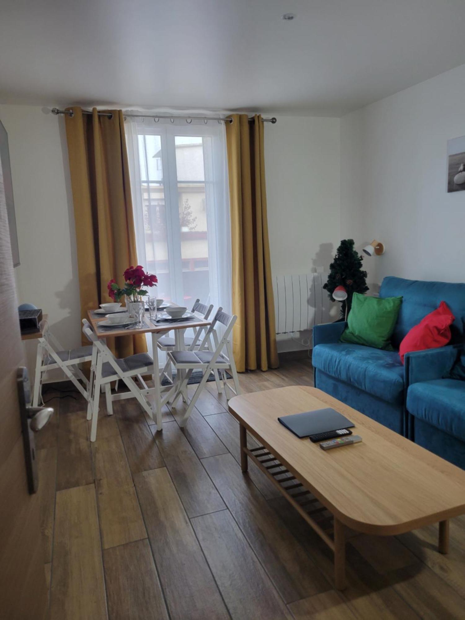 Amazing Apartment A Stone'S Throw From The City Of Lights - Paris Clichy Esterno foto