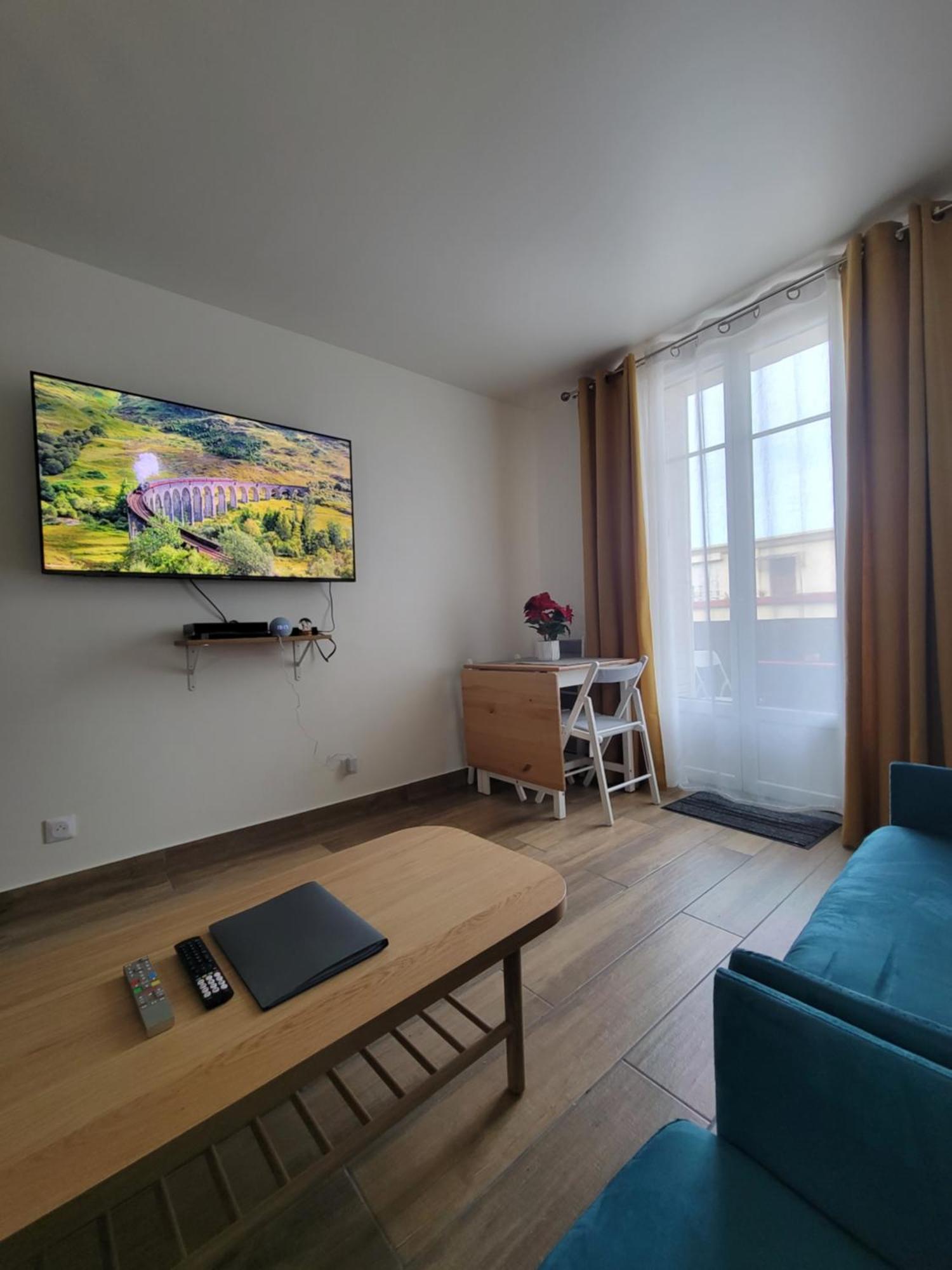 Amazing Apartment A Stone'S Throw From The City Of Lights - Paris Clichy Esterno foto